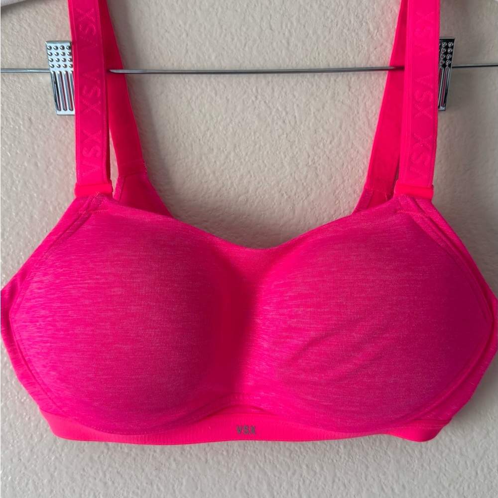 Victoria’s Secret-VSX Pink Full Coverage Sport Bra w/ Molded Cups-Size 34B Pink